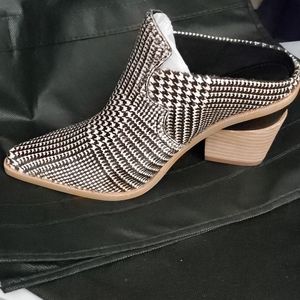 Houndstooth Mule